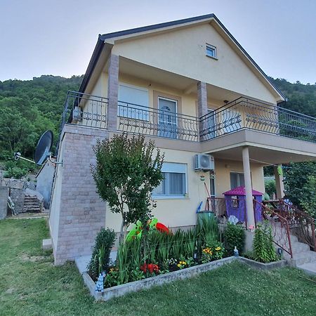 וירפזאר Village House Dunja חדר תמונה